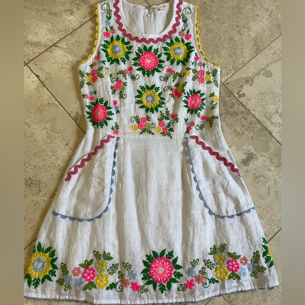 Roller Rabbir Floral Embroidered Woman’s Dress